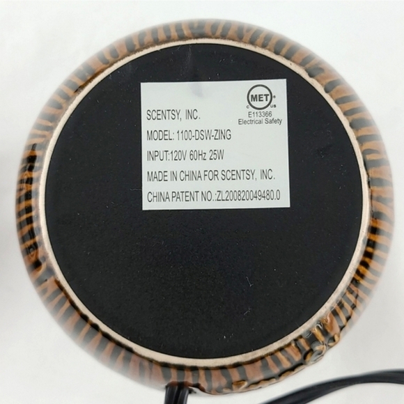 Scentsy Zingana Warmer Full Size Wax Melts Nature Wood Zebrawood Lights Up - Picture 7 of 11